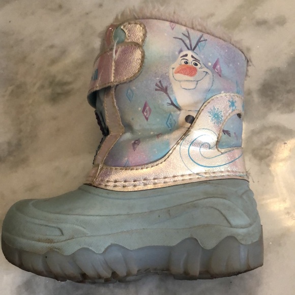Frozen toddler snow boots - Picture 7 of 10